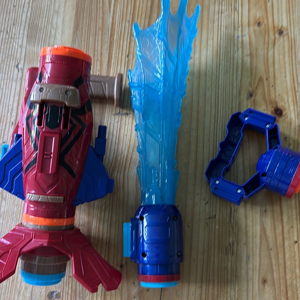 Marvel Avengers Nerf Assembler Gear Iron Spider